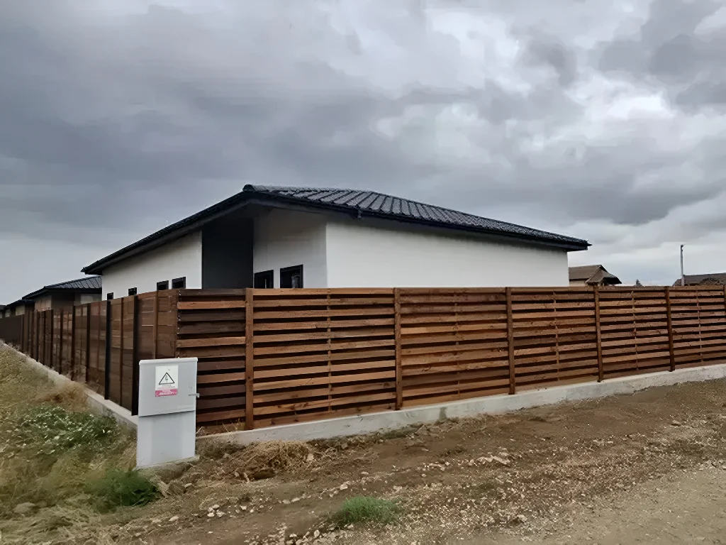 casa de vânzare în Balotești, Ilfov - Proximitate pădure, stadiu 'la rosu', teren 400 mp - imaginea 4