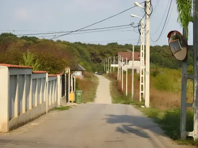 Teren de vânzare în Balotești, Ilfov – Lot 600 mp, vecinătate pădure, utilități la 20m, acces stradal amenajat