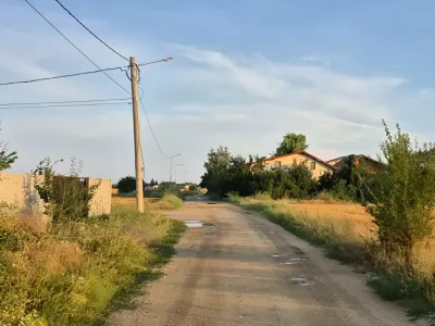 Teren 600 mp de vânzare în Balotești, Ilfov - Acces drum asfaltat, aproape de lac și utilități