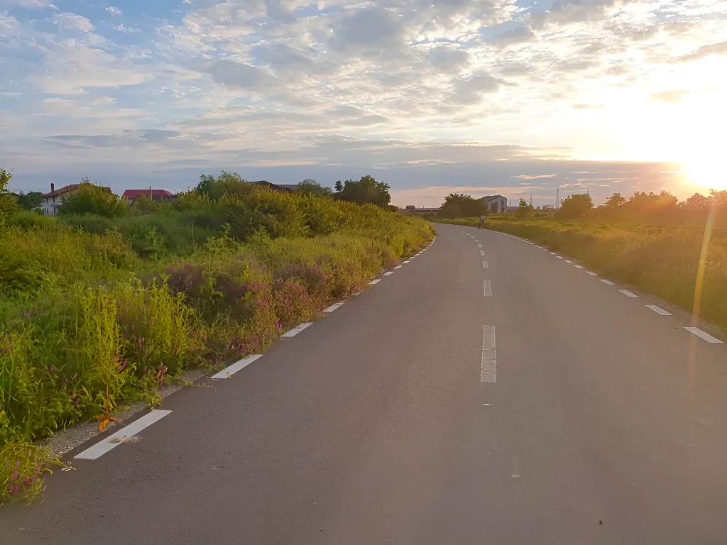 De Vânzare: Teren 600mp Balotești, Ilfov - Aproape de Asfalt și Facilități Moderne
