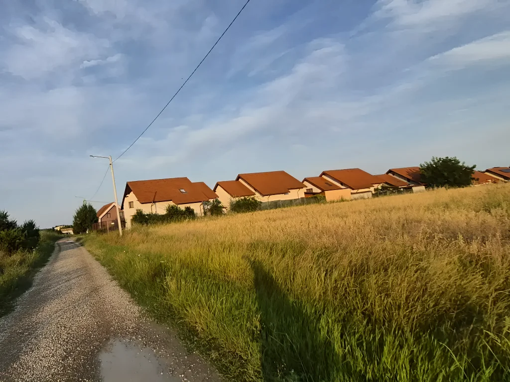 Teren 600 mp de vânzare în Balotești, Ilfov - Acces drum asfaltat, aproape de lac și utilități - imaginea 4