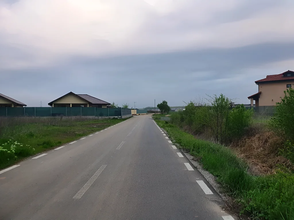 De Vânzare: Teren 600mp Balotești, Ilfov - Aproape de Asfalt și Facilități Moderne - imaginea 3