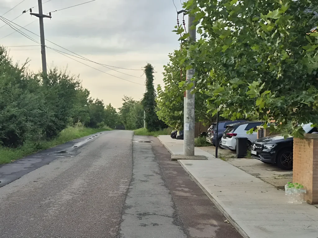 Ofertă teren Balotești, Ilfov - Zonă rezidențială cu acces la facilități și spații verzi - imaginea 2